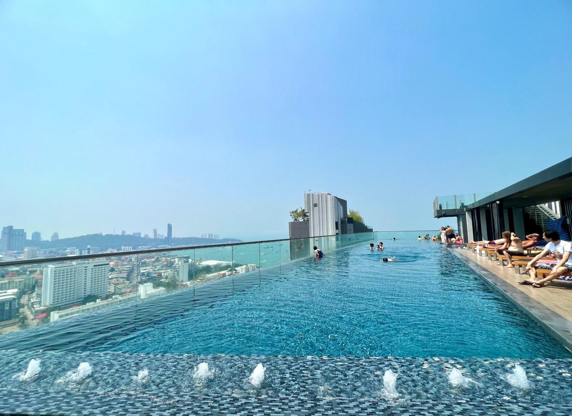 Sea View Pattaya Beach @The Base Central Pattaya Esterno foto